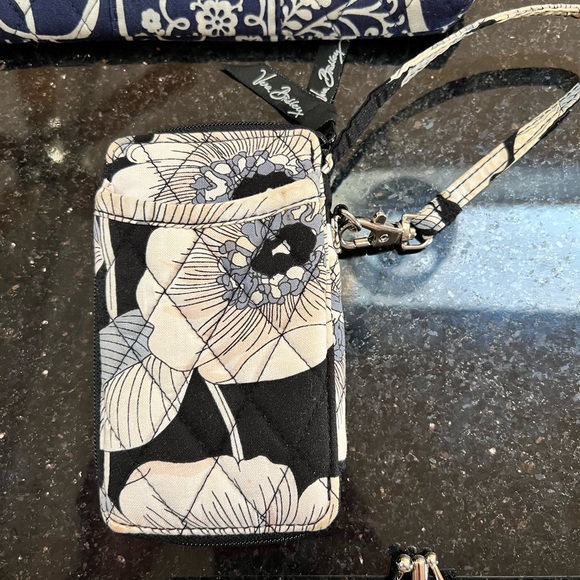 3 Vera Bradley Clutch Wallets and small Wristlet - Picture 5 of 13